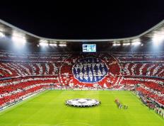 最后时刻胜出引发热议！，德罗巴在德国队比赛中重返赛场观众掌声雷动